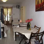 Batistas Lejlighed Naousa