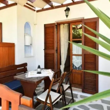 Batistas Naousa (Paros)