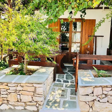 Batistas Apartment Naousa (Paros)