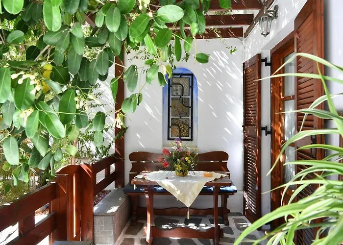 Batistas * Naousa (Paros)