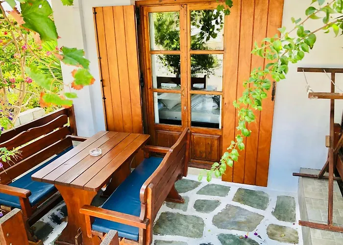 Batistas * Naousa (Paros)